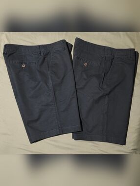 NWOT 2 Pairs of Aeropostale Men’s Dark Blue Flat-Front Casual Shorts Size 32